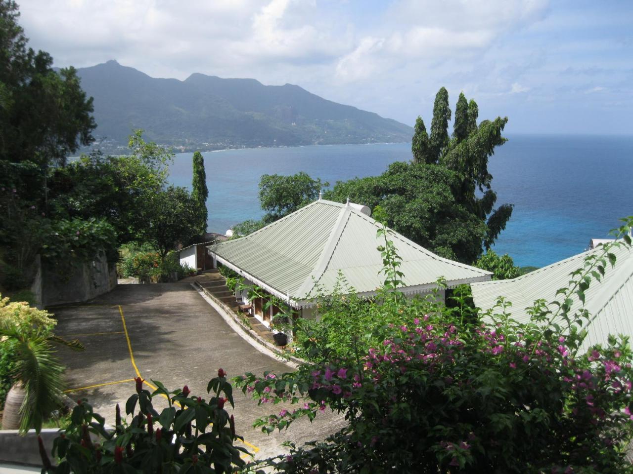 Chepsted Chalets Glacis  ภายนอก รูปภาพ