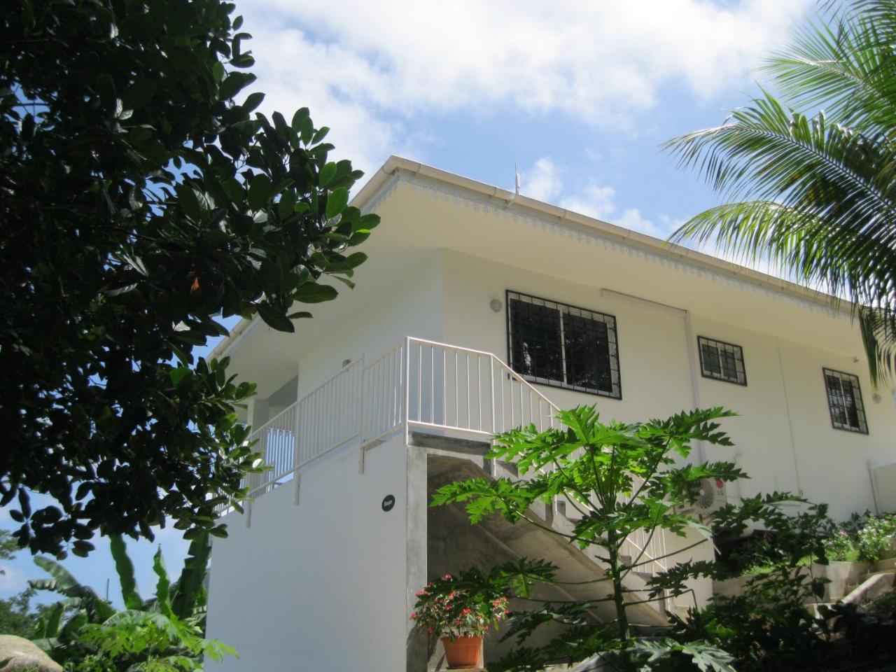 Chepsted Chalets Glacis  ภายนอก รูปภาพ