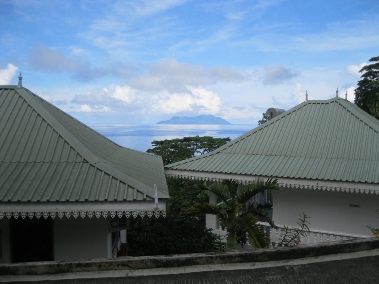Chepsted Chalets Glacis  ภายนอก รูปภาพ