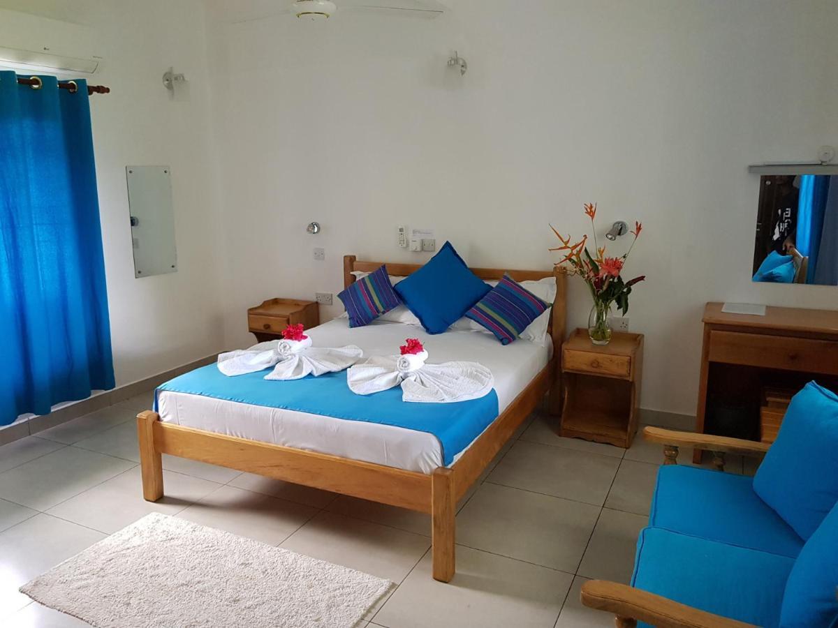 Chepsted Chalets Glacis  ภายนอก รูปภาพ