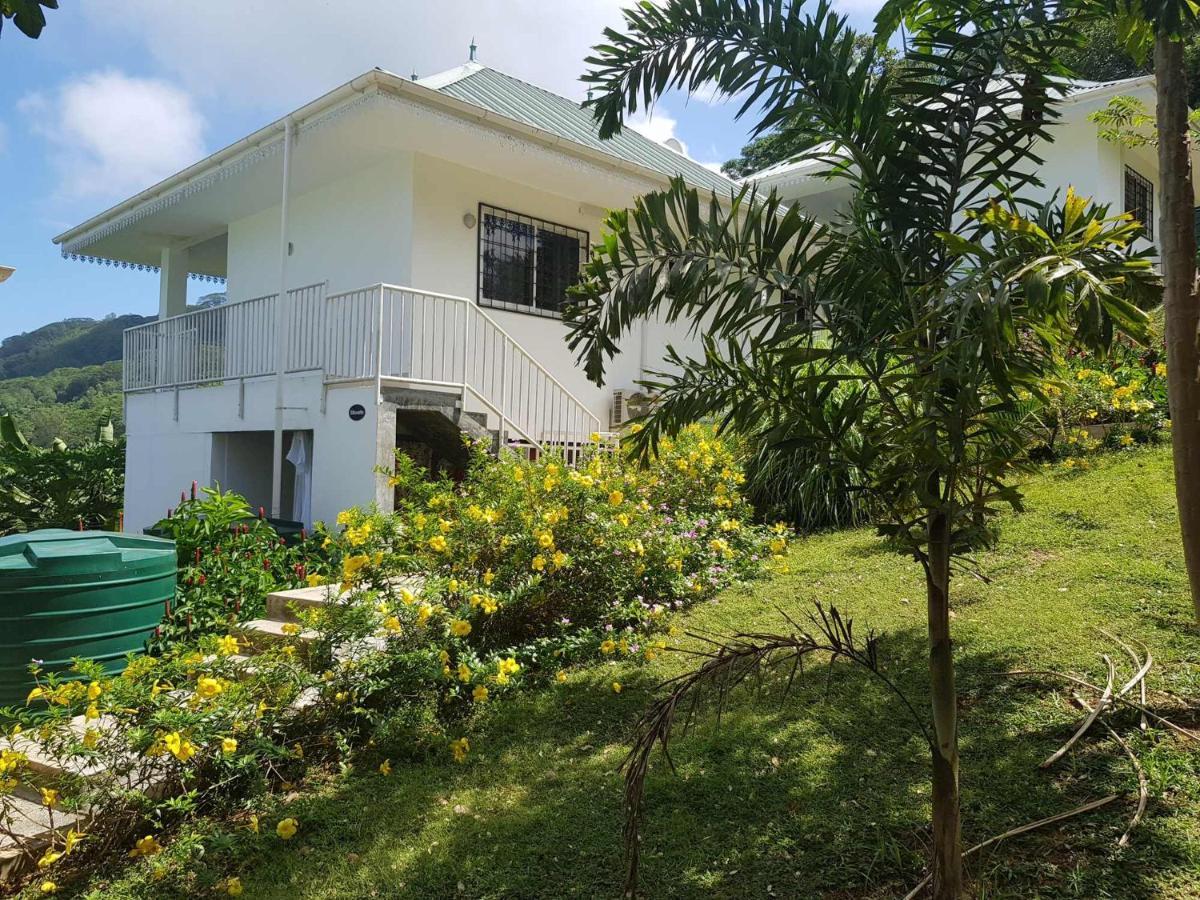 Chepsted Chalets Glacis  ภายนอก รูปภาพ