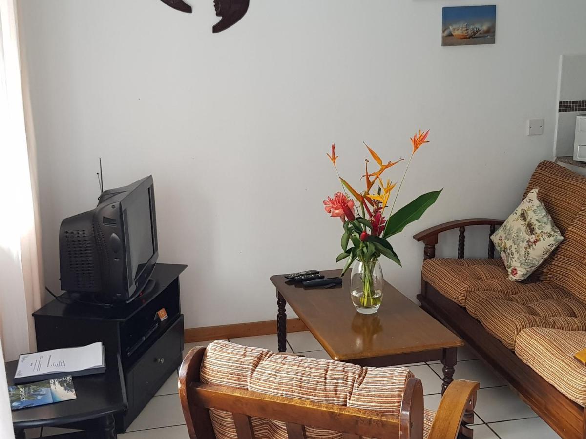 Chepsted Chalets Glacis  ภายนอก รูปภาพ